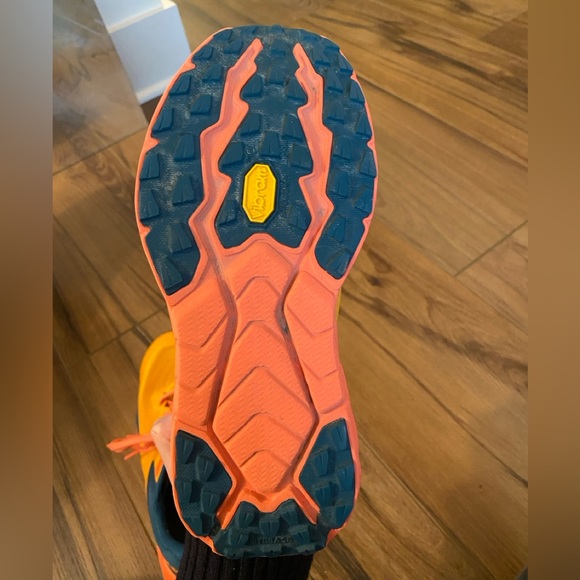 Women’s Hoka Zinal 1 Size 7.5B - Picture 3 of 6